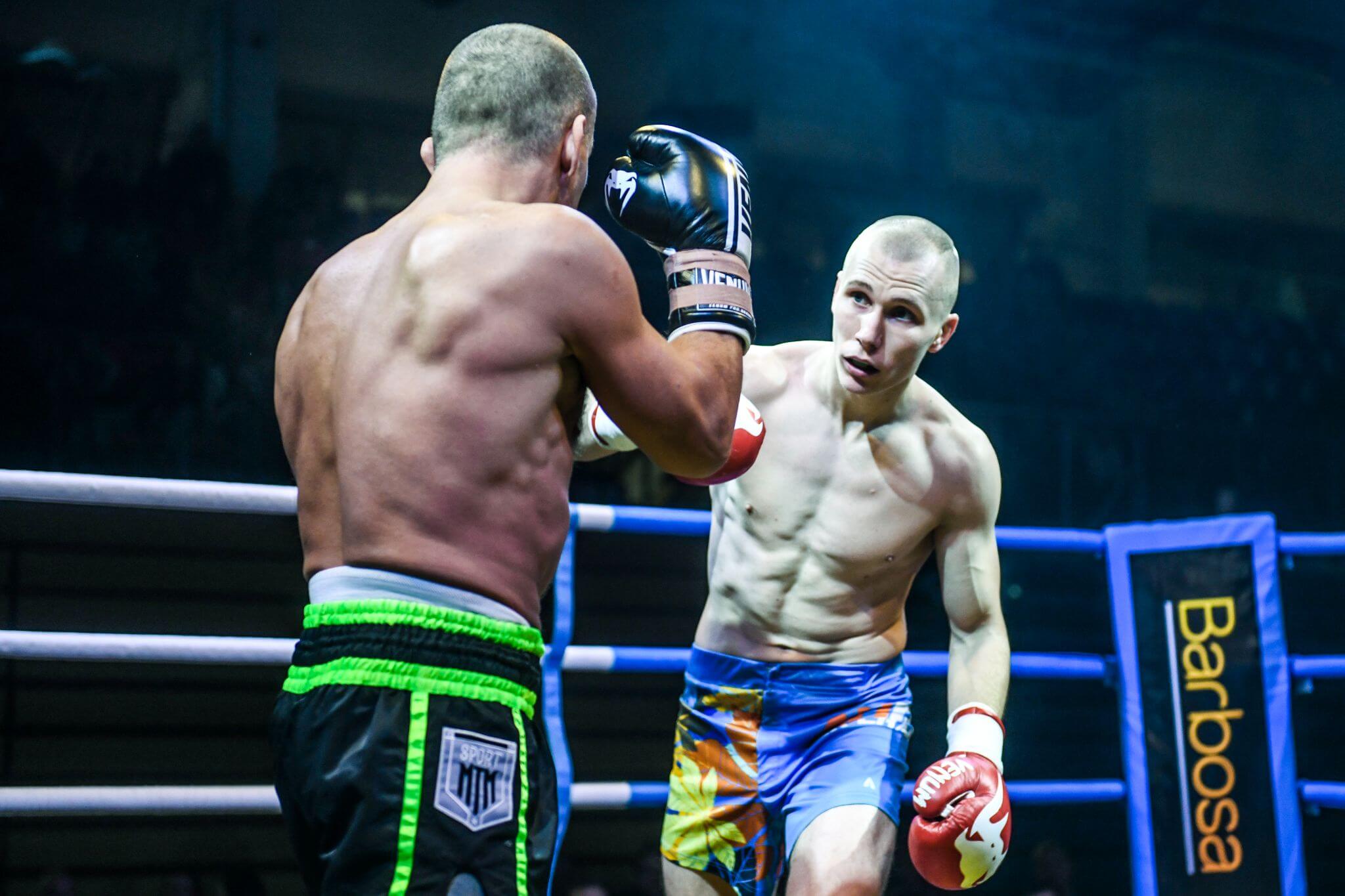 VIDEO JA FOTOD! UFN RAKVERE I Bohdan Oliinyuk pühendas võidu Kiievi poksiklubile: olen teiega!
