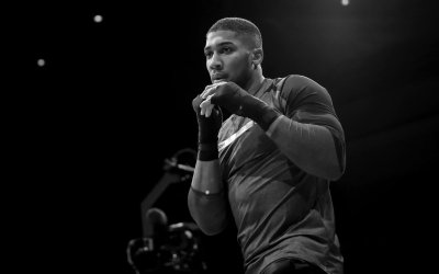 Anthony Joshua sattus raskesse liiklusõnnetusse, milles hukkusid tema kaks lähedast tiimiliiget