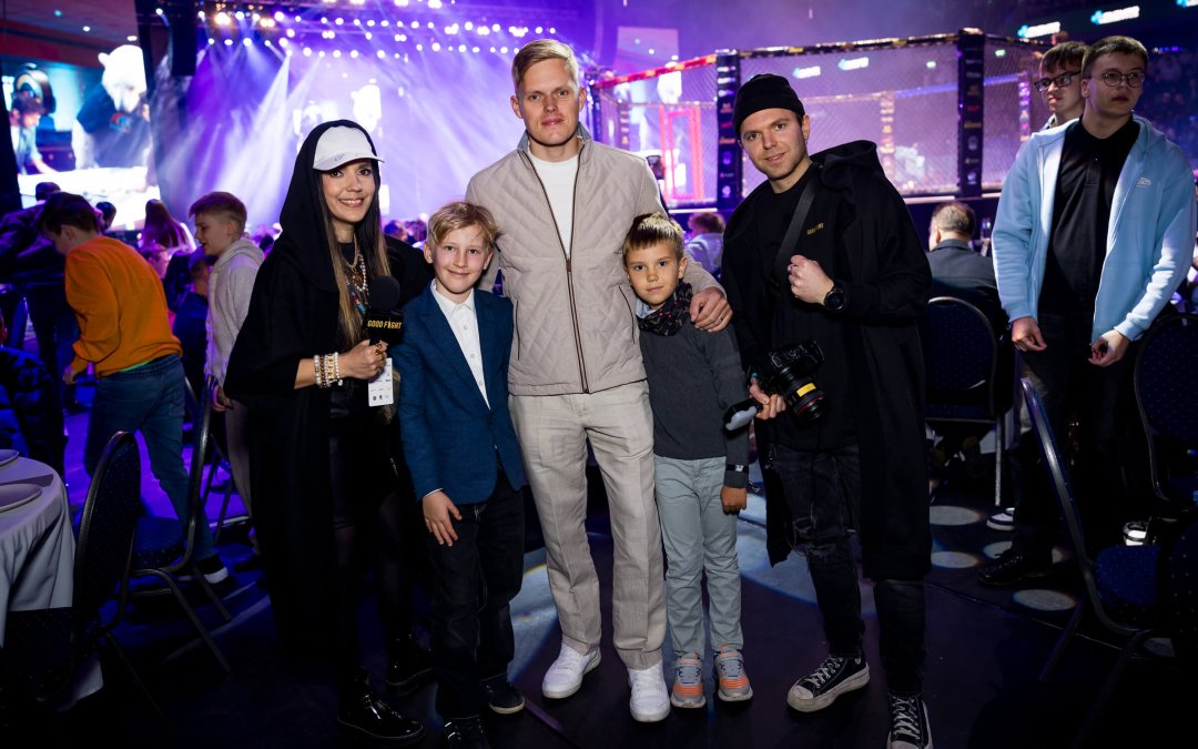 THE LEAGUE 11 I Ott Tänak külastas esimest korda võitlusõhtut: oma nina ei ole mõtet ringi pista